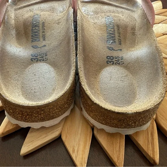 Birkenstock Pink Women's Sandals sz 38 excellent used condition - Picture 8 of 8